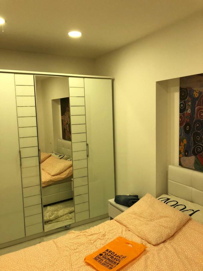 Valerija Appartement Zagreb Buitenkant foto