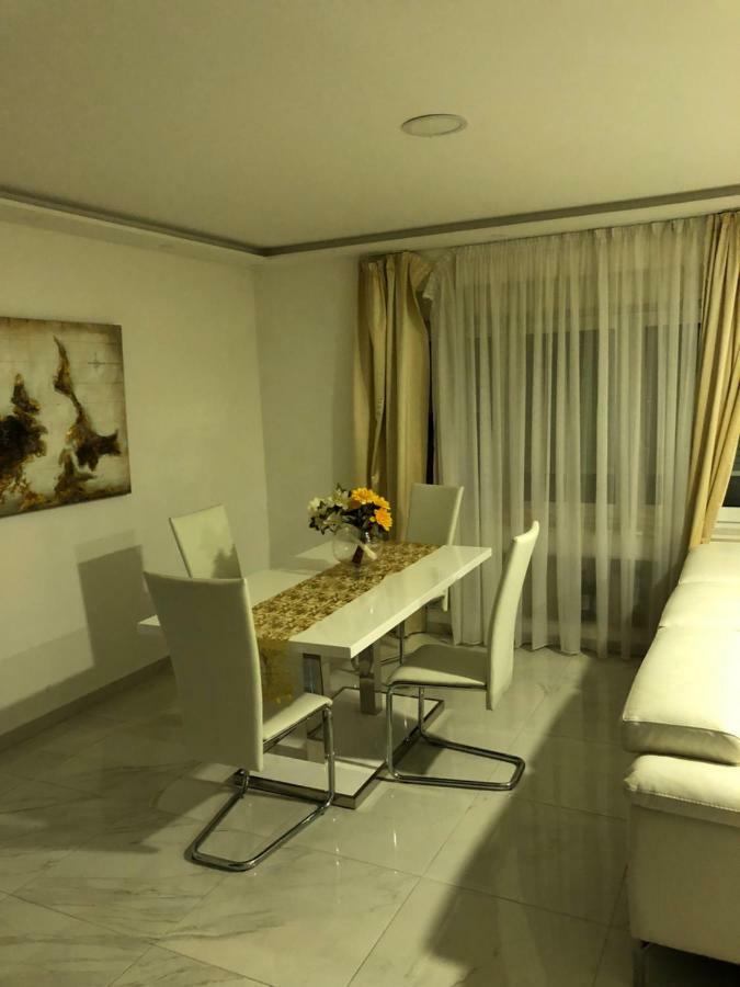 Valerija Appartement Zagreb Buitenkant foto